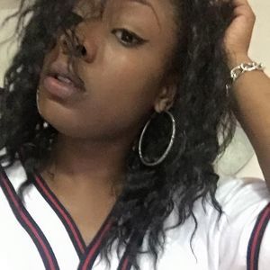 Meet your Posher, Krystle